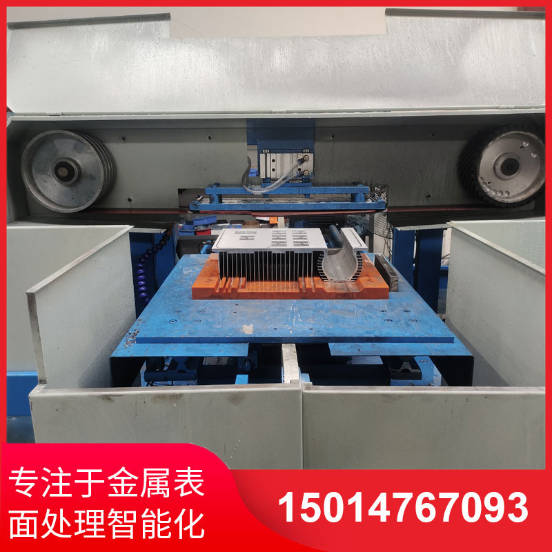 鋁(lv)材(cai)直(zhi)紋拉(la)絲機(ji)定製
